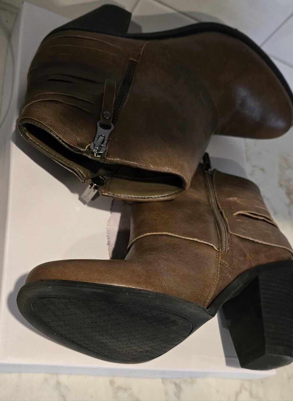 Jessica Simpson Cerrina Boot - Picture 5 of 13